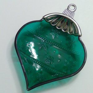 Towle Silversmiths Green Ornament-shaped Christmas Candy Nut Mint Condiment Bowl